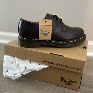 Docs Originals, durable Smooth leather.